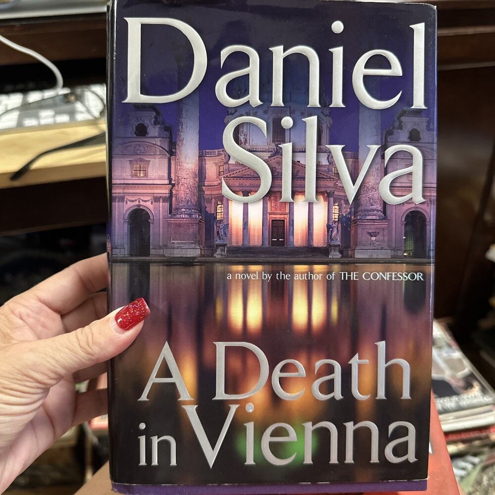 A Death in Vienna (Silva, Daniel) -‎ Hardcover By Silva, Daniel - Very Good